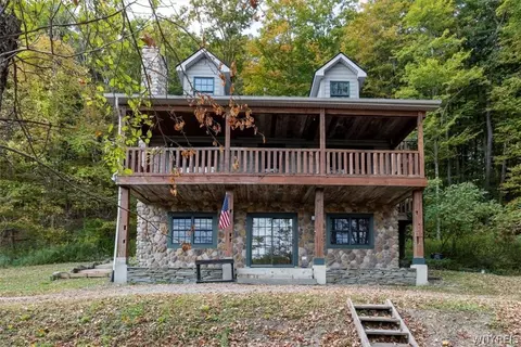 8540 Hayes Hollow Rd, Colden, NY 14033