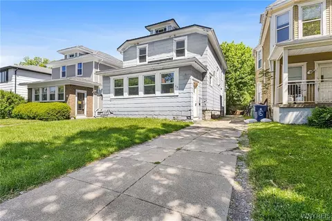 15 W Northrup Pl, Buffalo, NY 14214