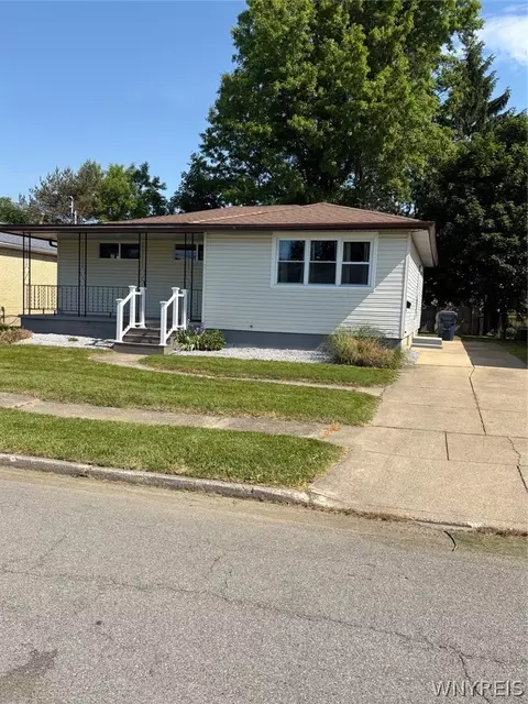 122 Edison St, Lackawanna, NY 14218