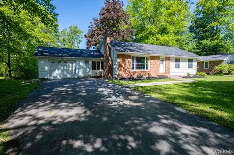 45 James Pl, Orchard Park, NY 14127