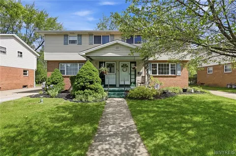 86 Patsy Ln, Depew, NY 14043