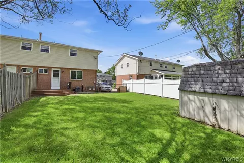 Exterior - 86 Patsy Ln, Depew, NY 14043 photo 6 of 6