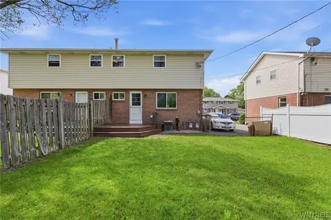 Exterior - 86 Patsy Ln, Depew, NY 14043 photo 5 of 6