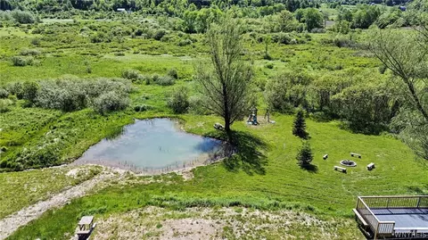 4100 Five Mile Rd, Humphrey, NY 14706