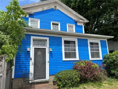 2559 Youngstown Lockport Rd, Porter, NY 14131