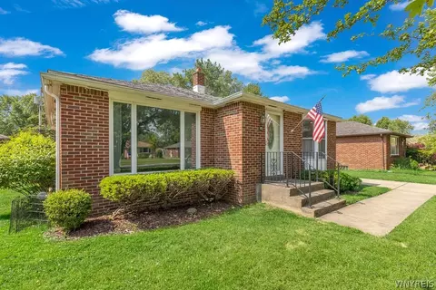 185 Siegfried Dr, Amherst, NY 14221