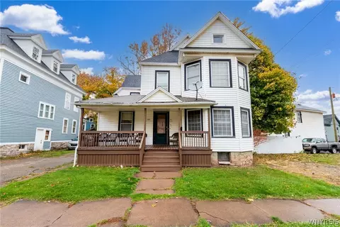 189 Genesee St, Lockport, NY 14094