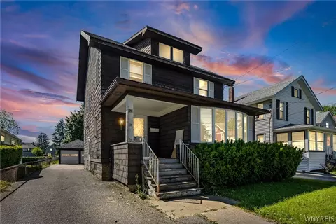 29 N Lyon St, Batavia, NY 14020