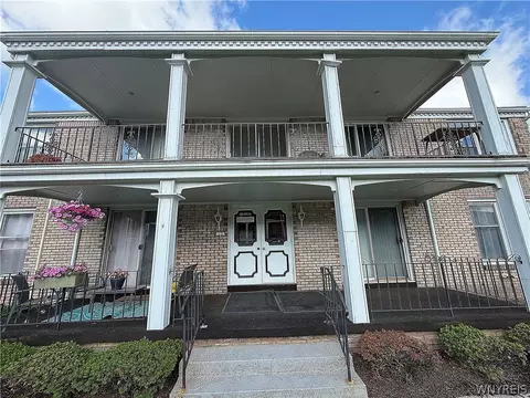 73 Henel Ave #5, Amherst, NY 14226