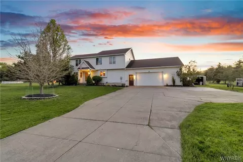 1515 Underhill Rd, Aurora, NY 14052