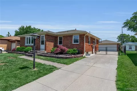 95 Cherokee Dr, West Seneca, NY 14224