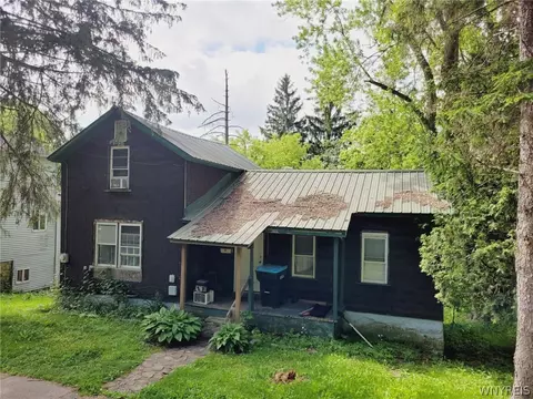 84 E State St, Salamanca, NY 14779