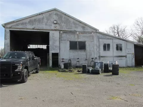 1200 Swann Rd, Lewiston, NY 14174