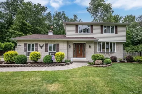 1631 Huth Rd, Grand Island, NY 14072