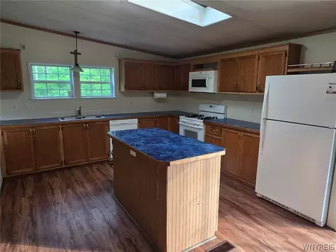 Kitchen - 12507 Ridge Rd, Ridgeway, NY 14103 photo 1 of 1