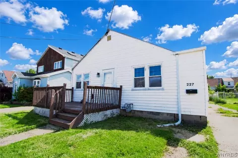 227 Roland St, Sloan, NY 14212