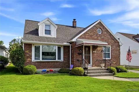 72 Arcade Ave, Amherst, NY 14226