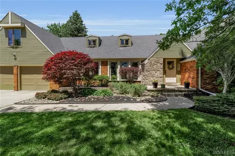 10200 Lapp Rd, Clarence Center, NY 14032