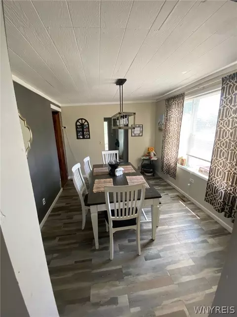 Dining - 1874 Hess Rd, Appleton, NY 14008 photo 2 of 2