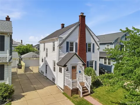 260 Warren Ave, Kenmore, NY 14217