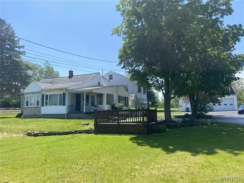 5930 Clinton St, Elma, NY 14059