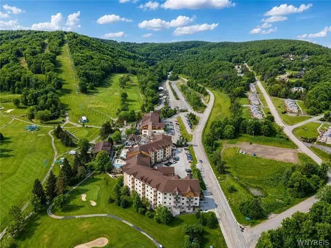 6447 Holiday Valley Rd #518-5, Ellicottville, NY 14731