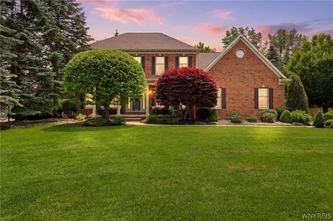 6275 Gott Crk, East Amherst, NY 14051