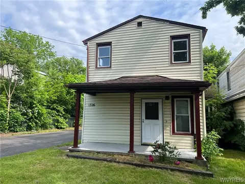 1326 Garden Ave, Niagara Falls, NY 14305