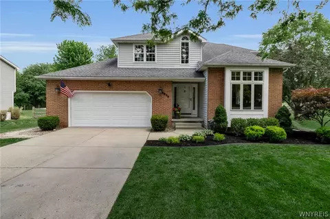 4635 Schurr Rd, Clarence, NY 14031