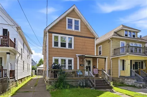 40 Ullman St, Buffalo, NY 14207