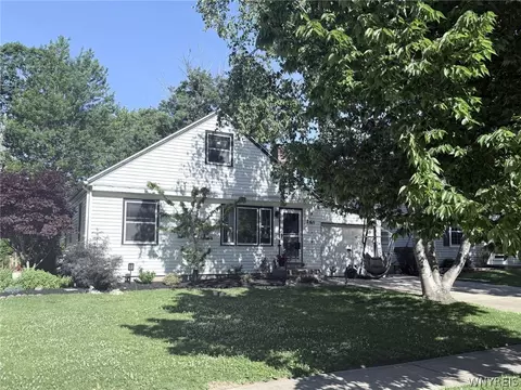 261 Highland Dr, Amherst, NY 14221