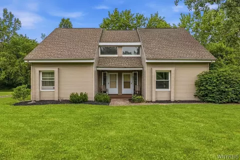 881-883 Pletcher Rd, Youngstown, NY 14174