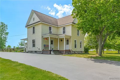 3464 W Lake Rd, Wilson, NY 14172