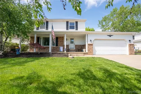 96 Tobey Hill Dr, West Seneca, NY 14224