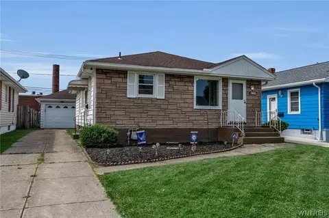 178 Oakridge Ave, Buffalo, NY 14217