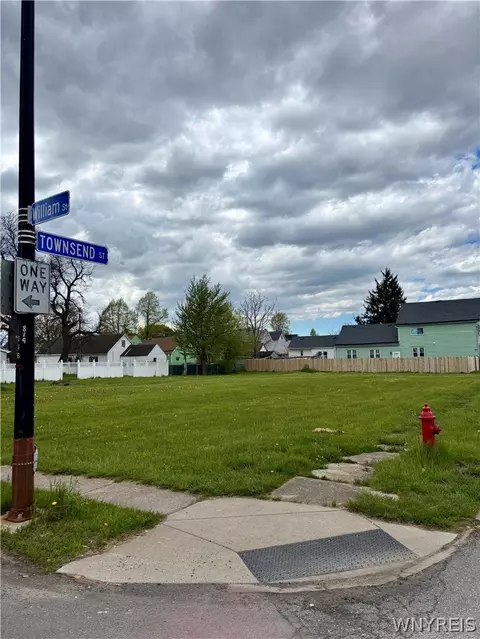 814 William St, Buffalo, NY 14206