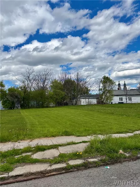 746 William St, Buffalo, NY 14206