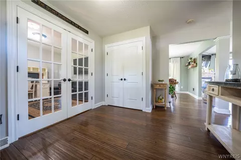 Entry Way - 6748 E High St, Lockport, NY 14094 photo 4 of 4
