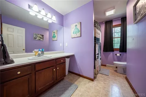 Bath - 6748 E High St, Lockport, NY 14094 photo 5 of 6