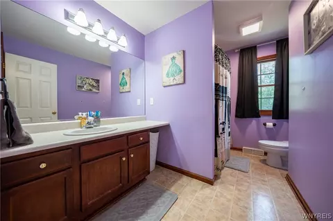 Bath - 6748 E High St, Lockport, NY 14094 photo 6 of 7