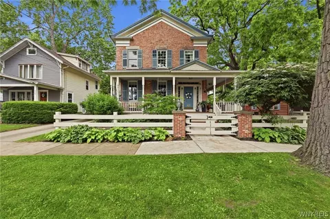 626 Main St, Porter, NY 14174