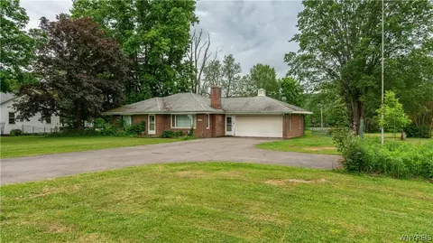 8430 Boston State Rd, Boston, NY 14025