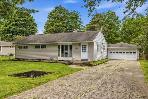 4600 Sawmill Rd, Clarence, NY 14031