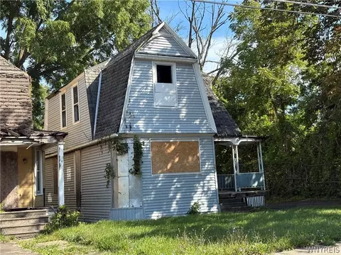 1340 South Ave, Niagara Falls, NY 14305