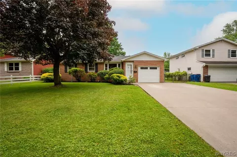 177 Bucyrus Dr, Amherst, NY 14228