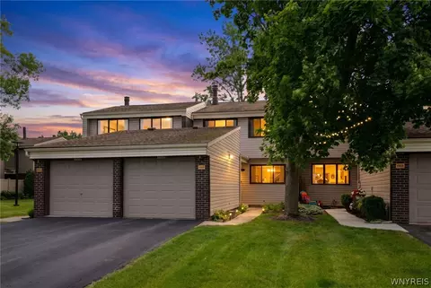 1502 Forest Edge Dr, East Amherst, NY 14051