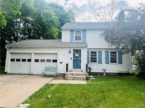 717 Pasadena Ave, Niagara Falls, NY 14304