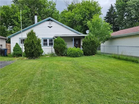4532 Pomeroy Ave, Niagara, NY 14305