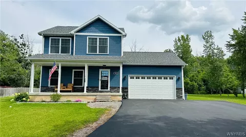 880 Upper Mountain Rd, Lewiston, NY 14092