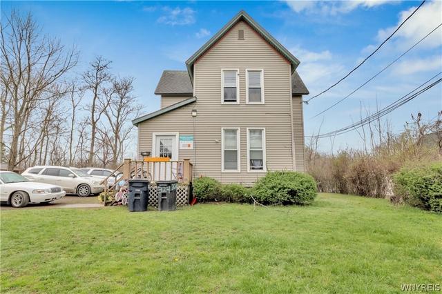324 Temple St, Pomfret, NY 14063